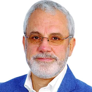 Luis Fernandes Luis Fernandes