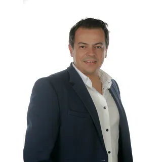 Hugo Vilhena Hugo Vilhena