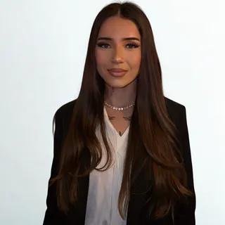 Lola Mendes