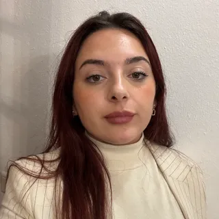 Iara Bastos Iara Bastos