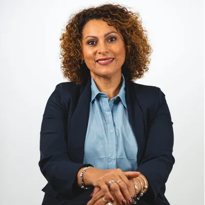 Claudia Campos Claudia Campos