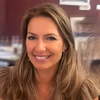 Isabel Leal Isabel Leal