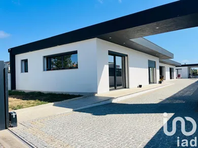 Single-storey house at Antas