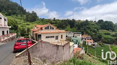 House in Canhas