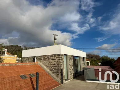 Parking at Fajã da Ovelha