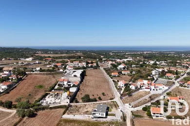 Land at Sesimbra