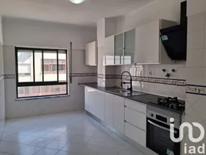 Apartamento T2 em Aldeia de Paio Pires
