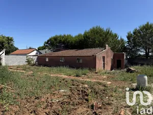 Single-storey house  at Rio de Mouro