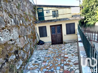 House  in Vila