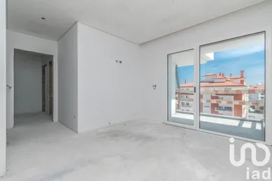 Appartement T4 à Marinha Grande
