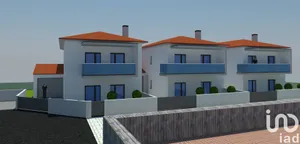 Moradia geminada em Amor