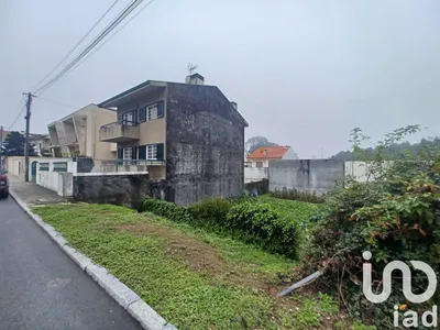 Fotografia 3 de Terreno urbano de 240 m² em Perozinho