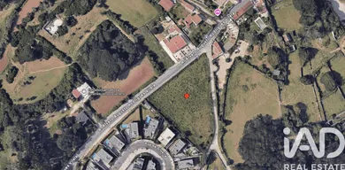 Land at Rio de Mouro