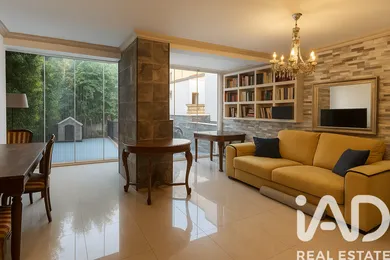 Terraced house at Caxias