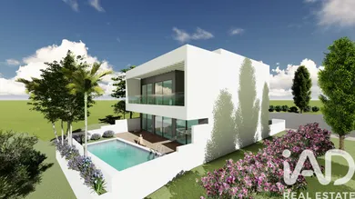 House  in Mexilhoeira Grande