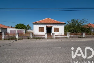 Fotografia 1 de Casa/Moradia de 96 m² em Marinha Grande