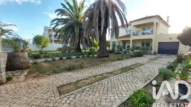 Casa/Moradia  em Santa Bárbara de Nexe