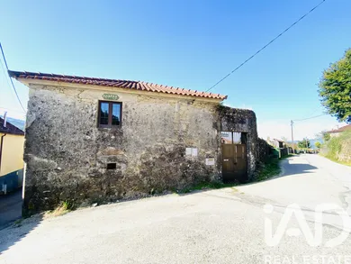 House  in Paredes de Coura
