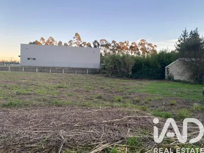 Fotografia 3 de Terreno rústico de 1400 m² em Bustos