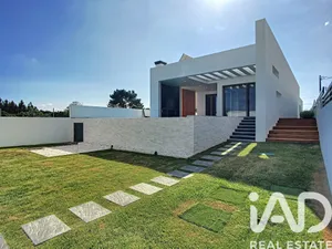 Moradia térrea  em Silveira