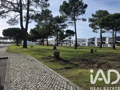 Terreno urbano em Sesimbra