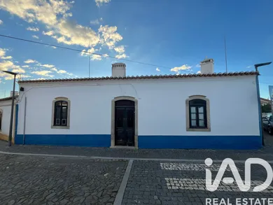 House  at Santa Clara-a-Nova