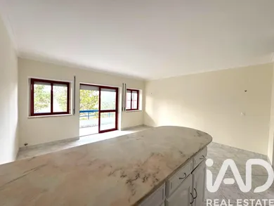 Apartamento T1 em São João das Lampas