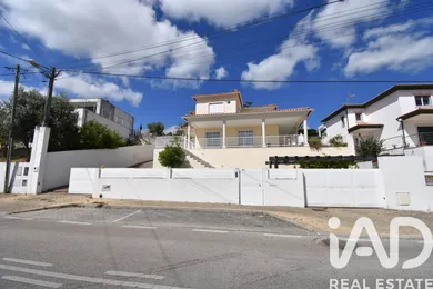 Maison  à Coimbra