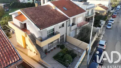 Two-family house  in Guifões