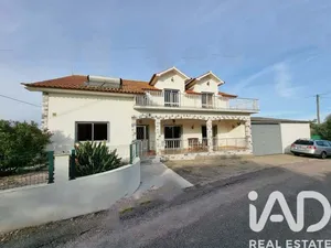 Detached house at Casais