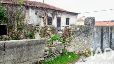 House  in Barcouço
