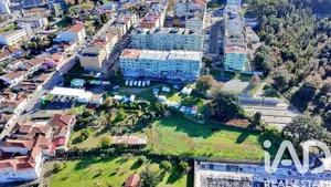 Casa com espaço comercial  em Águas Santas