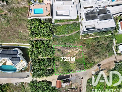 Fotografia 8 de Terreno urbano de 1790 m² em Estreito da Calheta
