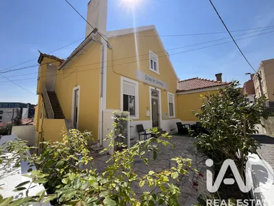 Fotografia 1 de Prédio de 340 m² em Sintra