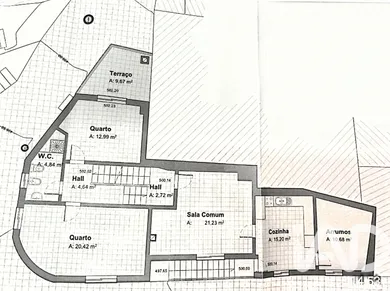 Two-family house at Abraveses