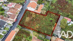 Land at Oliveira Azemeis