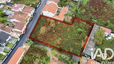 Land at Oliveira Azemeis