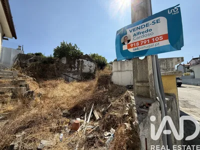 Fotografia 2 de Terreno urbano de 345 m² em Peso da Régua