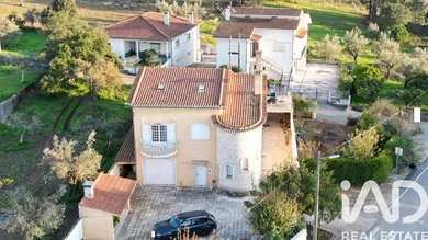 Casa/Moradia  em Lamas