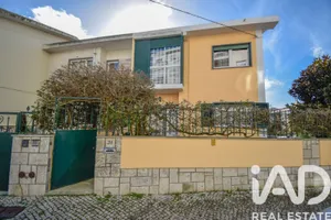 Terraced house in Algueirão-Mem Martins