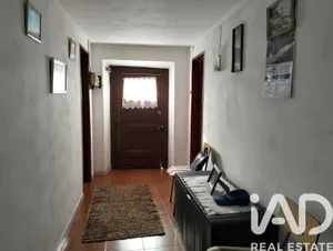 Single-storey house  in Marteleira