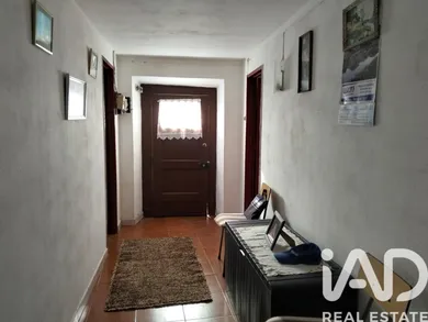 Single-storey house  in Marteleira