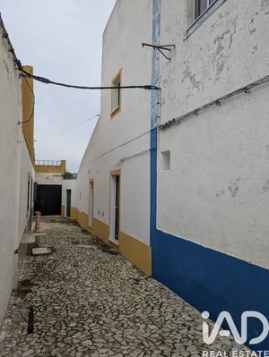 Moradia em gaveto  em Ciladas