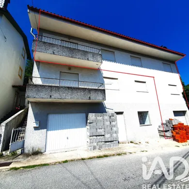 Appartement en maison  à Arganil