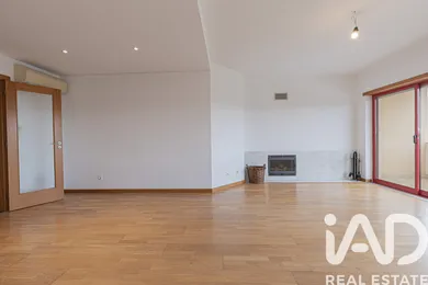 Apartamento T3 em Aldeia de Paio Pires
