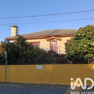 Moradia bi-familiar  em Moledo