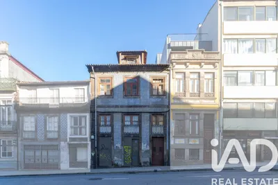Fotografia 4 de Prédio de 155 m² em Porto