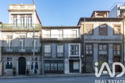 Fotografia 2 de Prédio de 155 m² em Porto