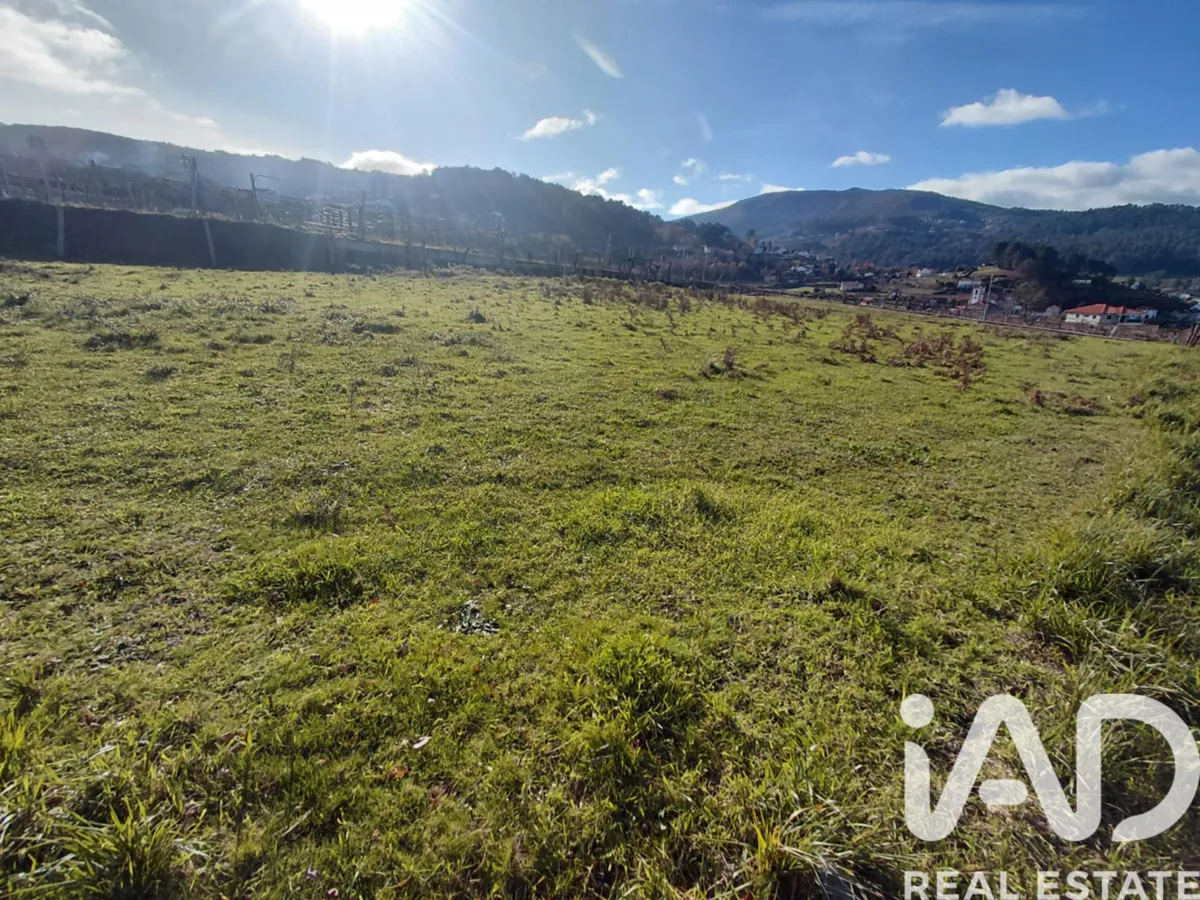 Terreno de 1461 m² em Paderne