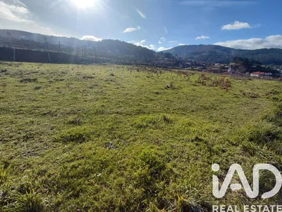 Fotografia 4 de Terreno de 635 m² em Melgaço